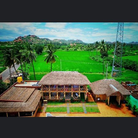 Spykee Spot Hampi Hotel Exterior foto