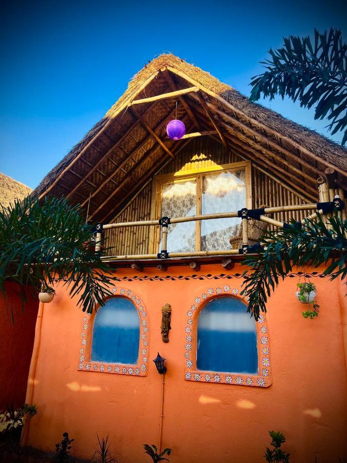 Spykee Spot Hampi Hotel Exterior foto